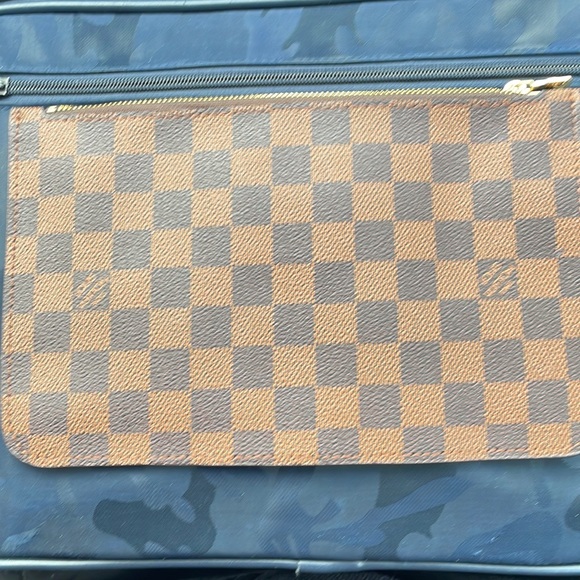 Damier Ebene Neverfull GM Pochette - no strap